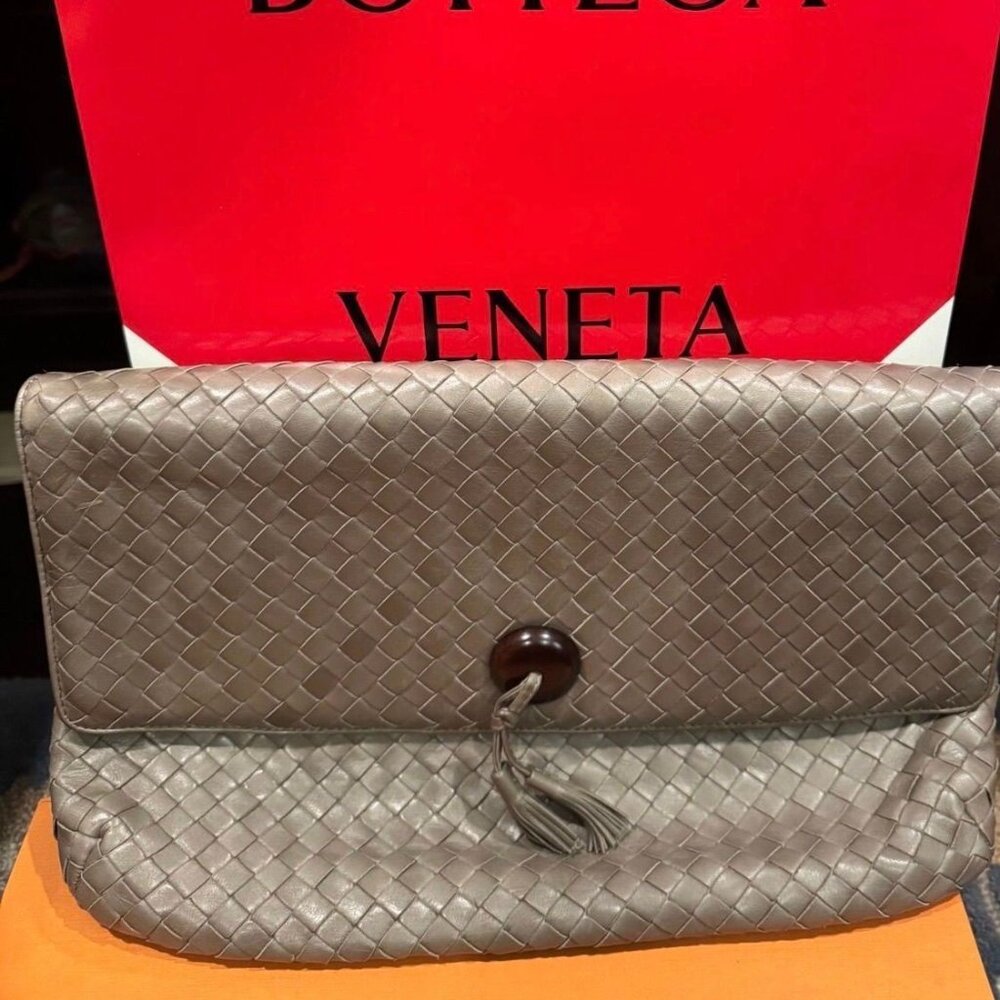 Bottega Venetta Basket Weave Clutch